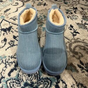 BearPaw Shorty Vegan Denim Boot, Women’s size 11